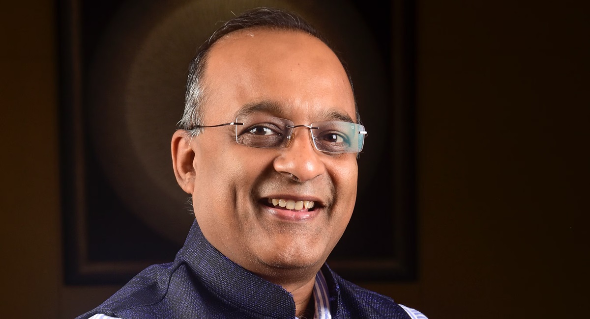 HDFC Bank, HDFC Bank, Aggressive Growth, FY26, Post-Merger, CEO, Sashidhar Jagdishan, Consolidation, Growth Strategy, GenAI, Generative AI, Technology, Innovation, Deposits, Loan Growth, Credit-Deposit Ratio, High-Cost Borrowings, Shareholder Value, India, Banking Sector, Private Sector Lender, Financial Performance, Strategic Recalibration, Operational Efficiency, Customer Reach, Macro Tailwinds, Digital Innovation