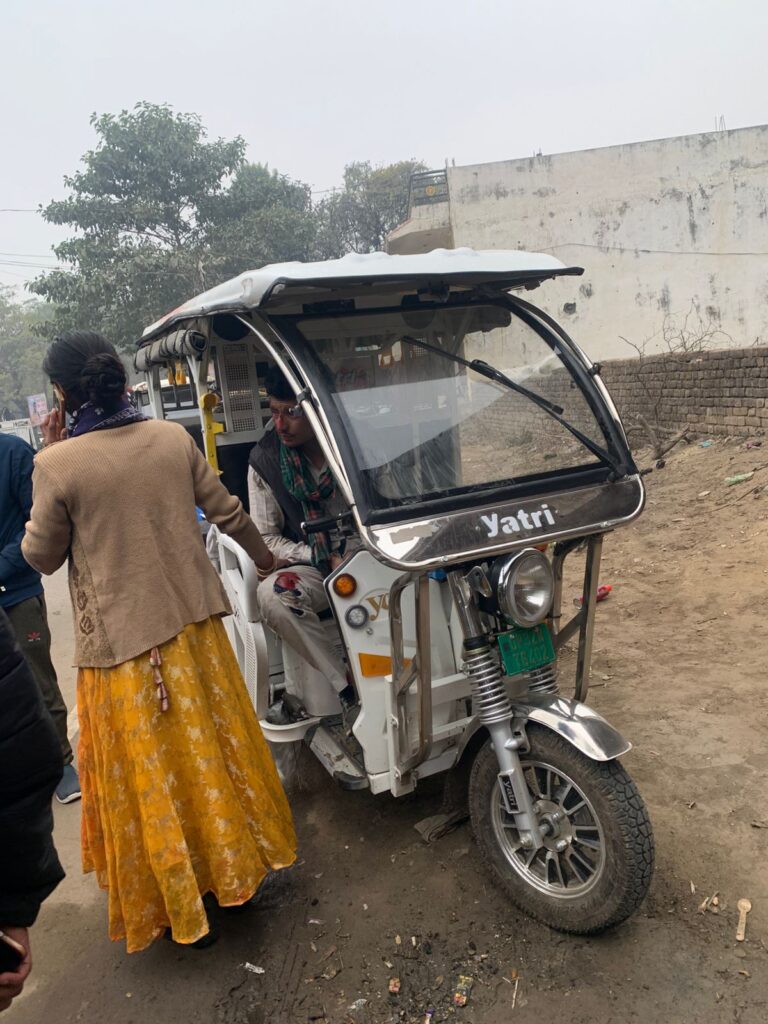 Scooty Rider Killed in E-Rickshaw Collision, Driver Taken into Custody ...