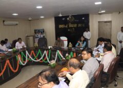 DM Reviews Progress of PM Surya Ghar Free Electricity Scheme in Bareilly