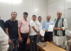 Lucknow Traders Raise Concerns with Rajnath Singh Over LDA Notices