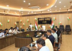 Bareilly DM Reviews Road Safety Measures, Orders Action on High-Risk Zones