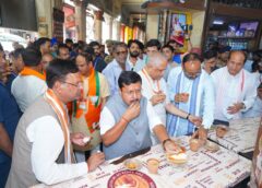 BJP National President Nitin Nabin Enjoys Lucknow’s Iconic Sharma Tea and Bun-Butter Amid Organisational Discussions