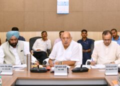 UP Reviews Fertiliser Supply for Kharif Season, Cracks Down on Black Marketing