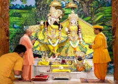 Yogi Adityanath Offers Prayers at Mathura’s Krishna Janmabhoomi Temple on Janmashtami